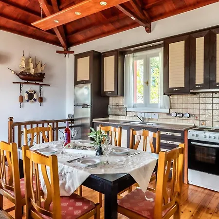 ヴィラ Agia Marina