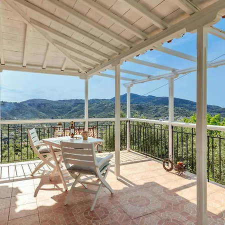 Βίλα Agia Marina - Secluded Comfort & Harbor View *